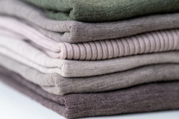 Složené oblečení z merino vlny