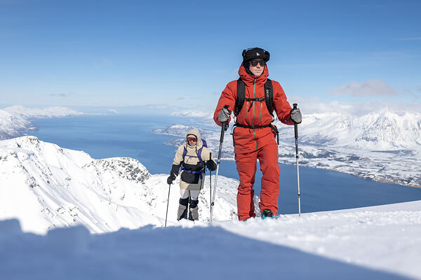 Správně oblečení skialpinisté