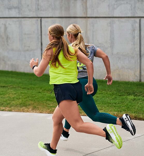 Dámská běžecká obuv Under Armor Infinite Elite