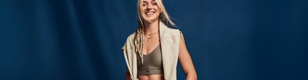 Žena v oblečení na trénink Under Armour